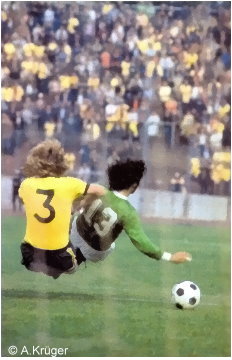 Wilson and West Germanys Gerd Mller in the air, WC 1974